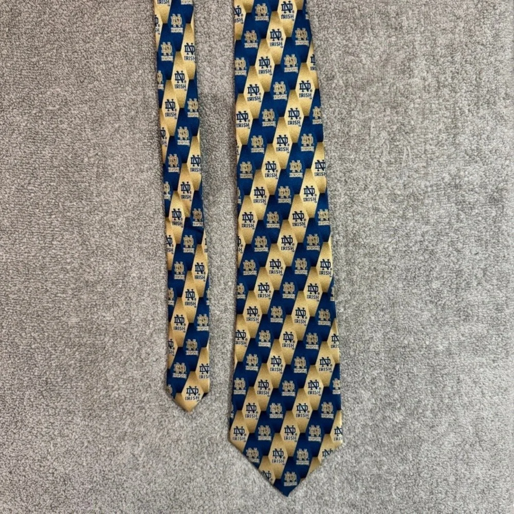 Eagles Wings Notre Dame Fighting Irish Silk Tie Navy Gold Logo Striped Mens